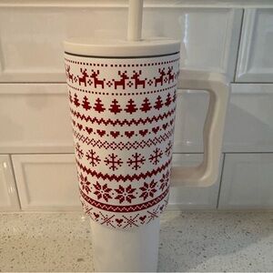 🎅 Simple Modern Festive Red & White  Tumbler 40 oz